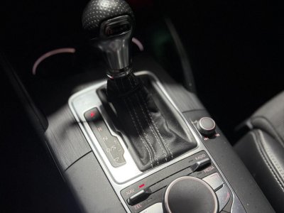 Audi A3 20 tdi 150 s line tronic 6 - 25