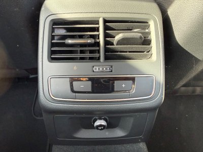 Audi A4 Avant 14l TFSI 150cv S tronic 7 - Caméra De Recul / Hayon Électrique -   - 44