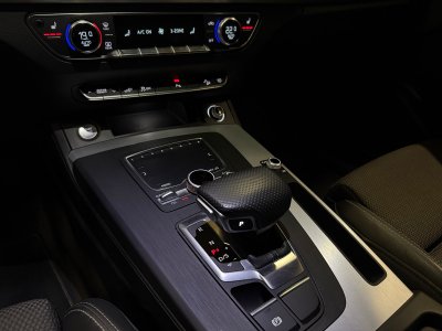 Audi Q5 55 TFSI e 367 CH S-tronic S-line 01/20 *Historique complet*   - 14