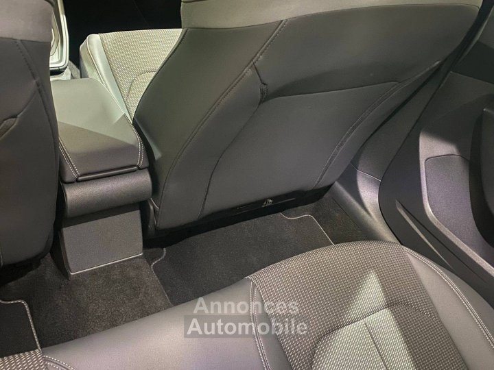 Audi A1 Sportback 30 TFSI 116 ch S tronic 7 S Line - 10