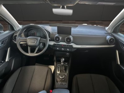 Audi Q2 30 TFSI 116 ch · S tronic · Basis | Jantes alliage · Sièges chauffants · Radar de recul - 11