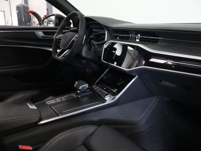 Audi RS6 Avant   - 16