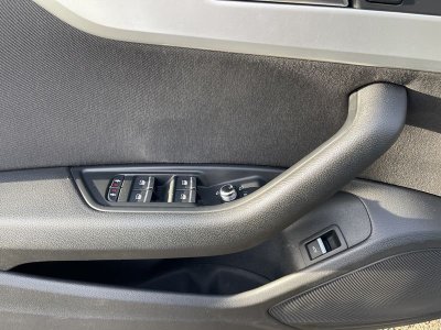 Audi A4 Avant 20 TDI 150CH BUSINESS LINE S TRONIC 7   - 13