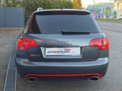 Audi RS4 Avant 42 V8 FSI 420 QUATTRO   - 6