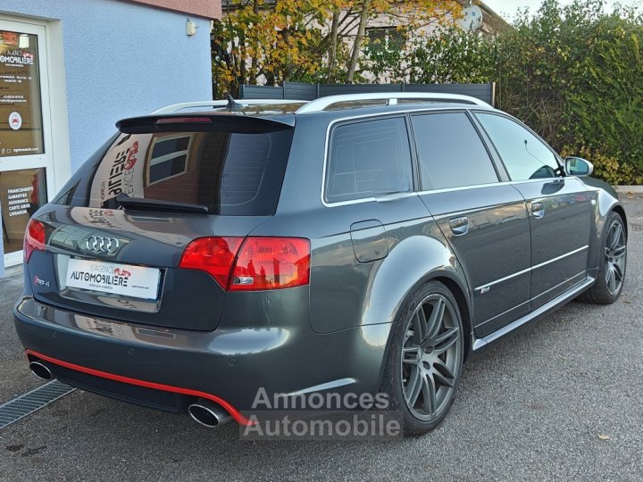 Audi RS4 Avant 42 V8 FSI 420 QUATTRO - 7