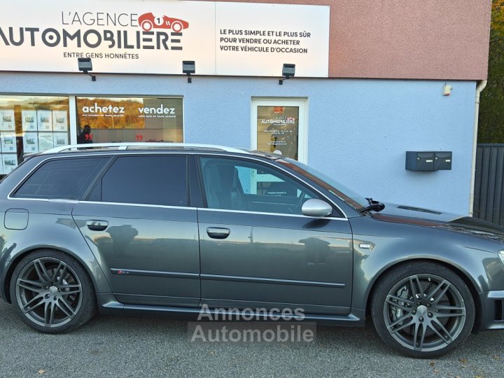 Audi RS4 Avant 42 V8 FSI 420 QUATTRO - 8