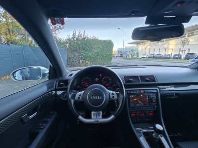 Audi RS4 Avant 42 V8 FSI 420 QUATTRO   - 18