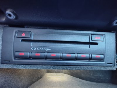 Audi RS4 Avant 42 V8 FSI 420 QUATTRO   - 33