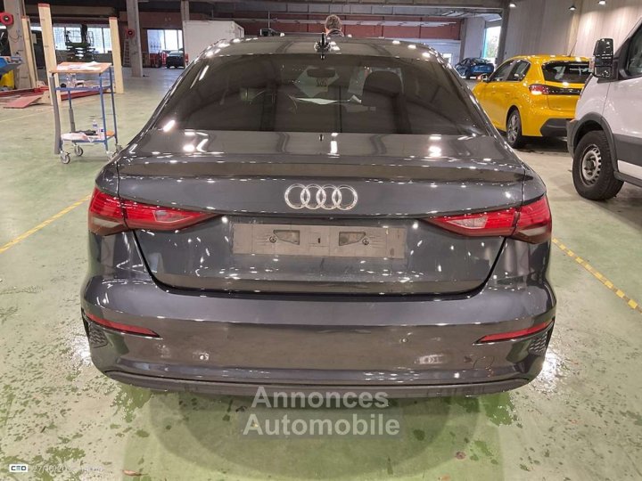 Audi A3 35TDi Sedan Advanced - 6