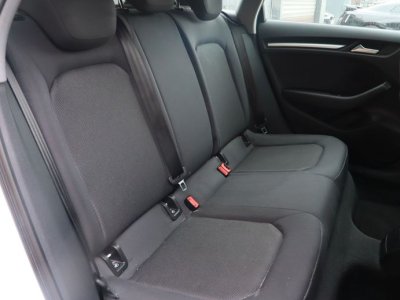 Audi A3 Sportback 15 tfsi 150 ch design s-tronic bva %2B sieges chauffants   - 8