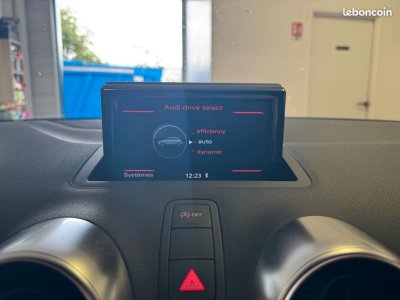 Audi A1 14 tfsi 125ch s-line entretien constructeur 2eme main   - 9