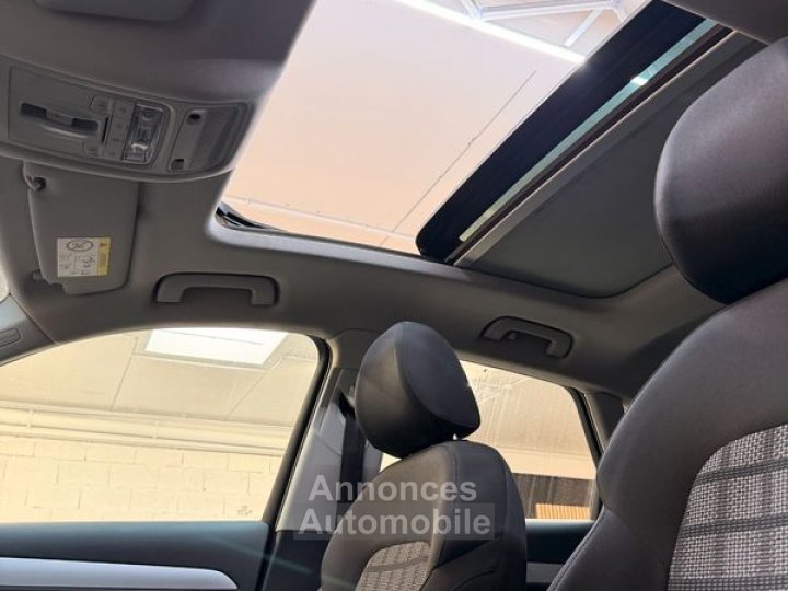 Audi Q3 20 TDI 150 AMBIENTE QUATTRO S-TRONIC 1ère MAIN & ENTRETIEN - 5