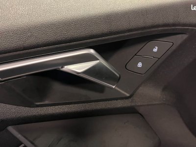 Audi A3 Sportback 20 35 tdi 150 s line s-tronic bva + toit ouvrant sieges chauffants hayon electrique   - 20