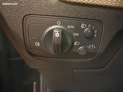 Audi Q2 10 30 tfsi 115 business line s-tronic bva   - 10