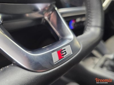 Audi Q3 15 35 TFSI 150 S-LINE A - 19