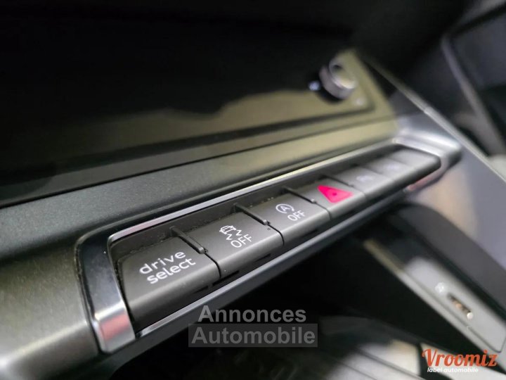 Audi Q3 15 35 TFSI 150 S-LINE A - 20