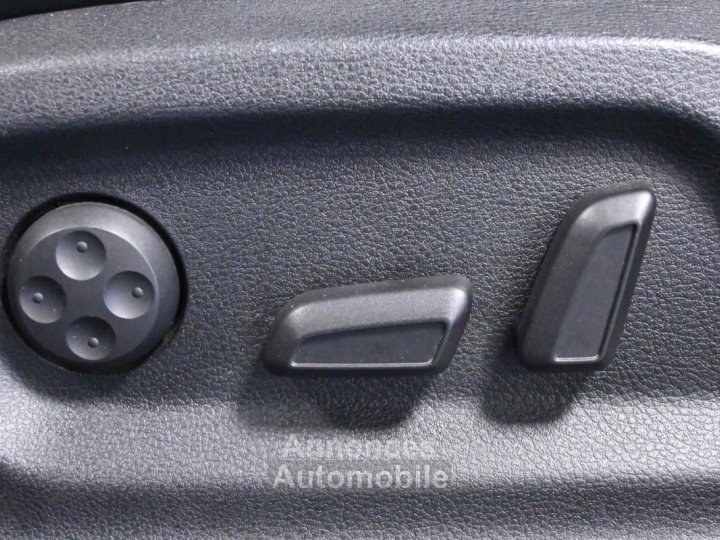 Audi RS Q3 25 TFSI 310 ch Quattro S tronic 7 - 20