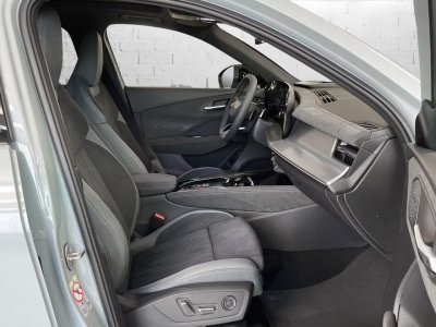 Audi Q3 e-hybrid S LINE 272 ch S tronic 6 - 6