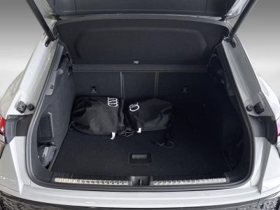 Audi Q3 e-hybrid S LINE 272 ch S tronic 6 - 10