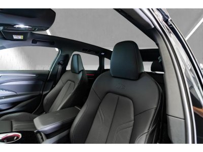 Audi A6 Avant 40 TDI 204 ch S tronic 7 Quattro S line Edition One   - 12