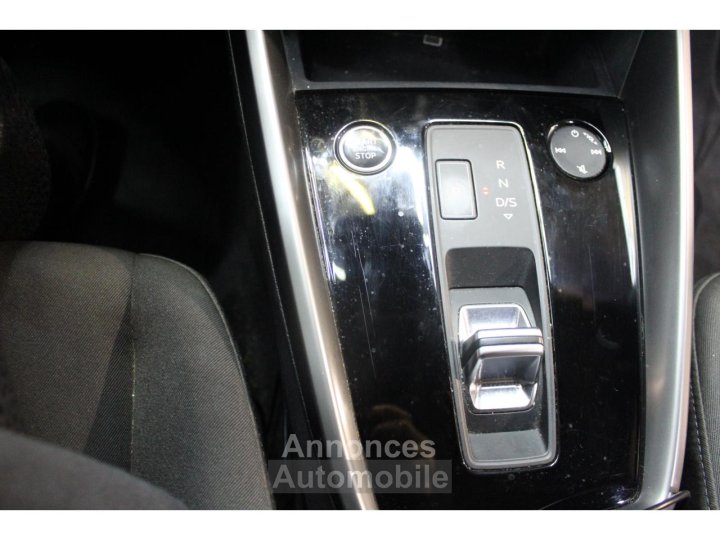 Audi A3 Sportback 10 30 TFSI - 110 ch - LOA 299 euros/mois - 13