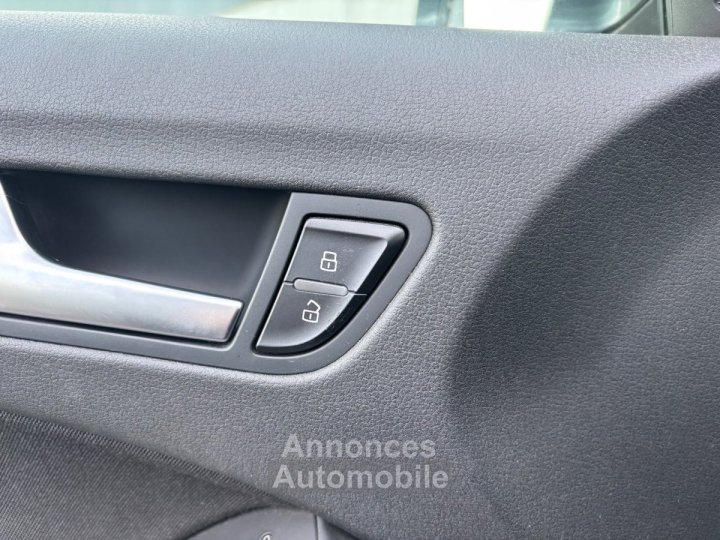 Audi A5 Sportback 20 TDI 177CV Ambiente - Révision OK / Régulateur de Vitesse - - 32