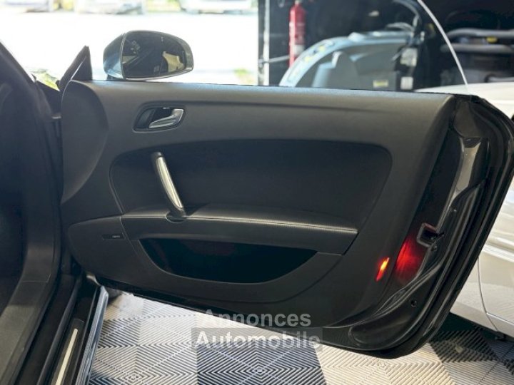 Audi TT II 20 TFSI 211ch S line quattro S tronic 6 - 29