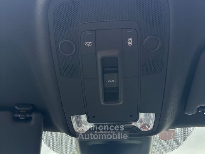 Audi SQ2 20 tfsi 300ch ligne scorpion black edition s-tronic bva - 28