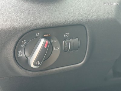 Audi A1 Sportback 10 tfsi 95 ch ultra s-tronic toit ouvrant   - 24