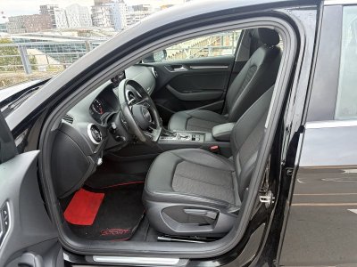 Audi A3 BERLINE 16 TDI 110CH DESIGN LUXE S TRONIC 7   - 9