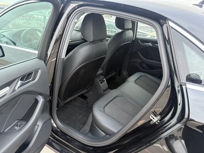 Audi A3 BERLINE 16 TDI 110CH DESIGN LUXE S TRONIC 7   - 10