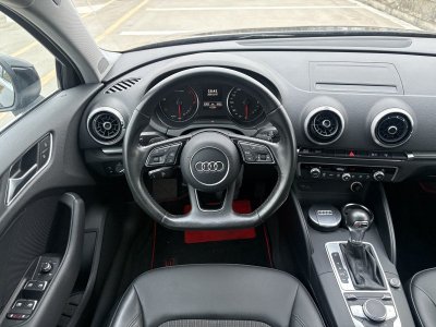 Audi A3 BERLINE 16 TDI 110CH DESIGN LUXE S TRONIC 7   - 18