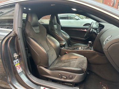 Audi RS5 4,2L V8 / DEMI-LIGNE / SIEGES ELECTRIQUES   - 43