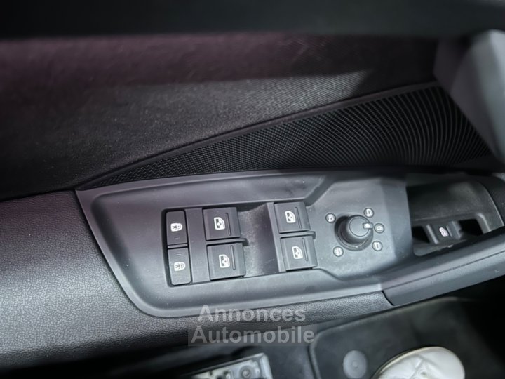 Audi A3 Sportback 40 TFSIe 204 S tronic 6 S Line - 24