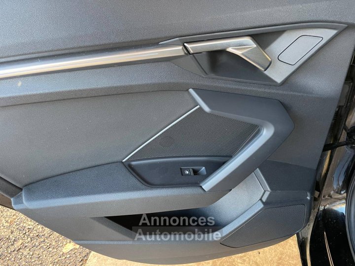 Audi A3 Berline TFSI 150ch Mild Hybrid Design Stronic7 - 16