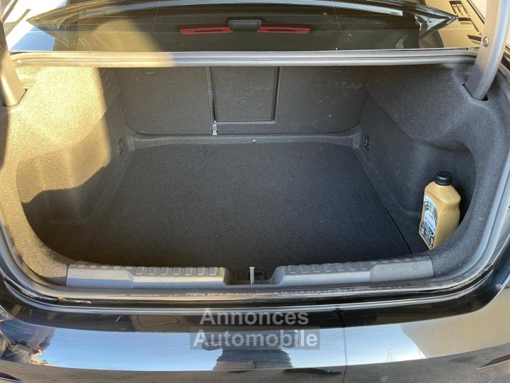 Audi A3 Berline TFSI 150ch Mild Hybrid Design Stronic7 - 21