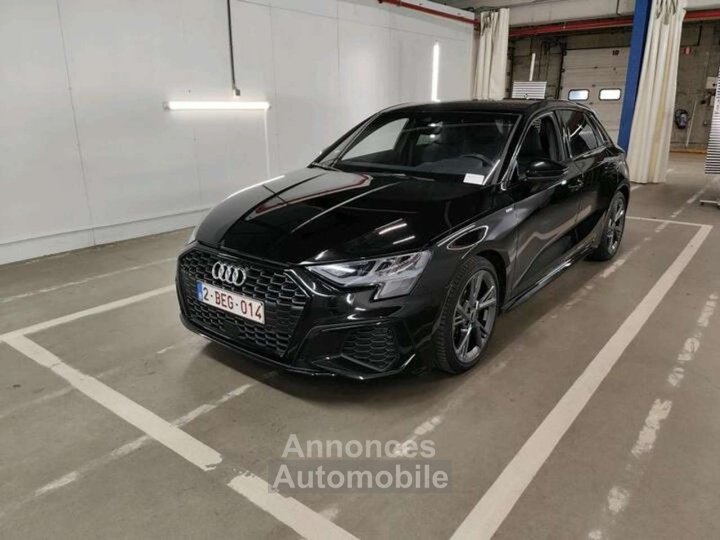 Audi A3 Sportback 35TFSI Sline - 2