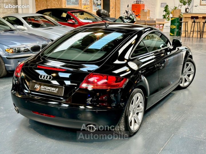 Audi TT Coupé 32 VR6 250 ch Quattro Magnetic Ride, Sièges chauffants, Cuir étendu Carnet & historique complet État exceptionnel - 5