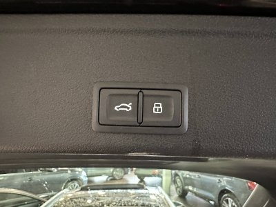 Audi A4 Avant 40 TDI 204 S tronic 7 Avus - 11