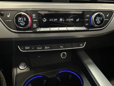 Audi A4 Avant 40 TDI 204 S tronic 7 Avus - 23