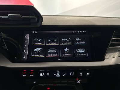 Audi A3 Sportback 35 TFSI Mild Hybrid 150 S tronic 7 S Line - 23