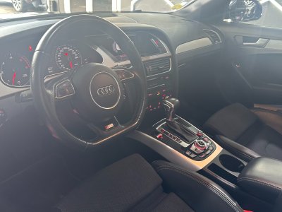 Audi A4 Avant S Line 204 ch V6 30 TDI Multitronic A ~ Toit ouvrant ~ Radar AV/AR ~ Sièges chauffants ~ Hayon électrique - 10