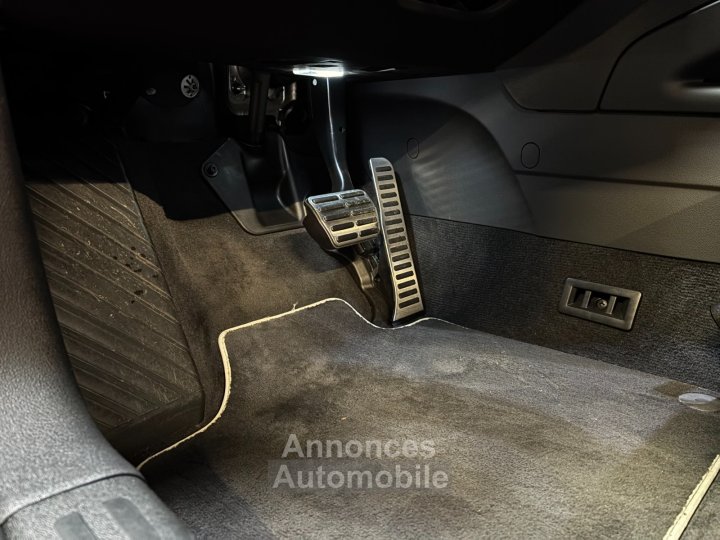 Audi RS3 SPORTBACK 25 TFSI 340 Quattro S-Tronic A / Sièges F1 - 19