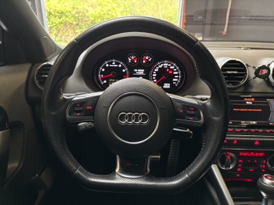 Audi RS3 SPORTBACK 25 TFSI 340 Quattro S-Tronic A / Sièges F1 - 26