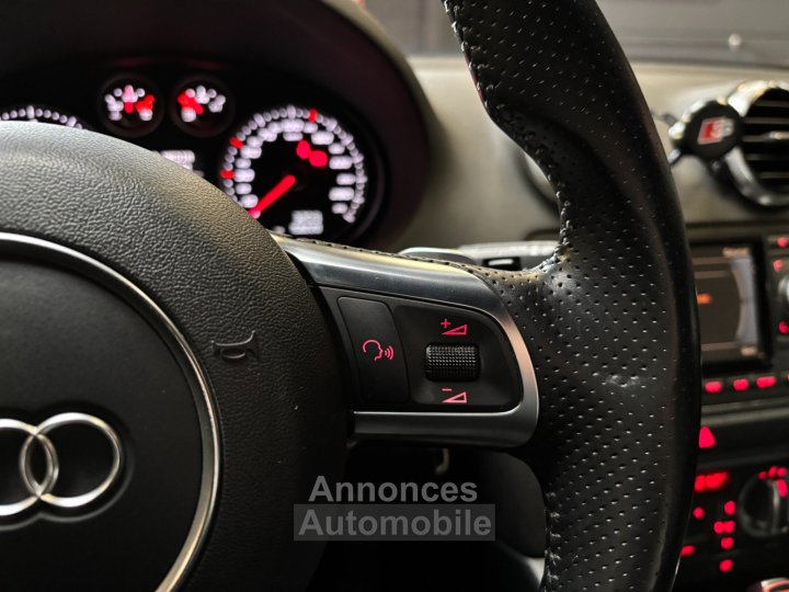 Audi RS3 SPORTBACK 25 TFSI 340 Quattro S-Tronic A / Sièges F1 - 27