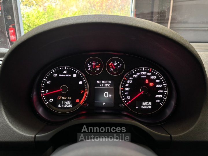 Audi RS3 SPORTBACK 25 TFSI 340 Quattro S-Tronic A / Sièges F1 - 31