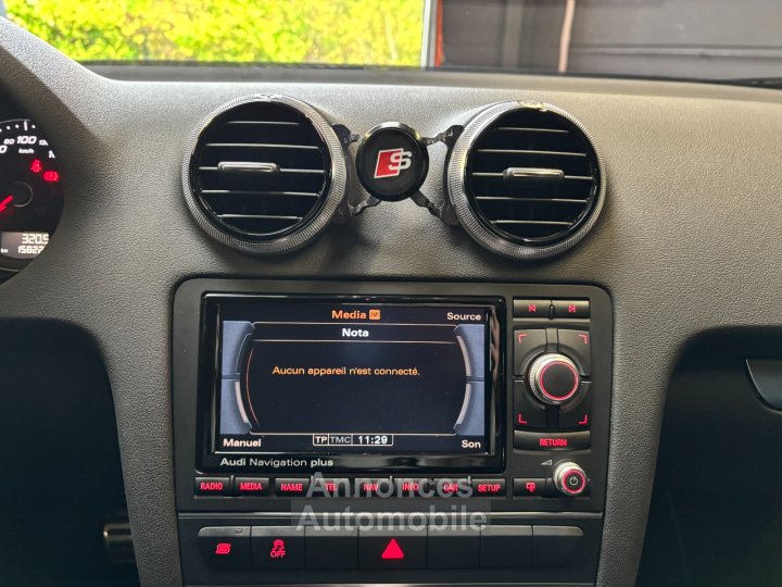 Audi RS3 SPORTBACK 25 TFSI 340 Quattro S-Tronic A / Sièges F1 - 32