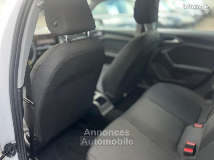 Audi A1 Sportback 30 TFSI 110CH BUSINESS LINE S TRONIC 7 - 12