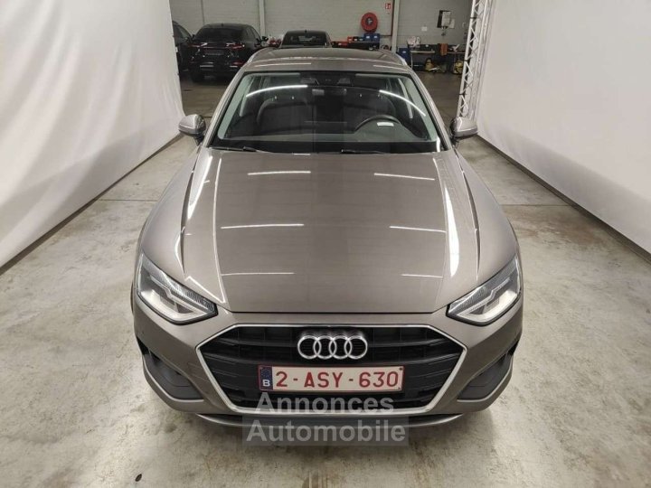 Audi A4 Avant 30TDi STRONIC - 4
