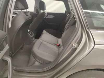 Audi A4 Avant 30TDi STRONIC   - 9